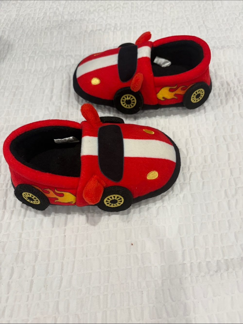 Race Car Slippers for Kids with Flame Detail
Size 7-8 (Little Kid)